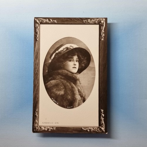 Edwardian actress postcard - edwardian,