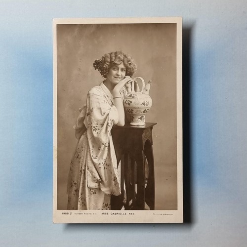 Edwardian actress postcard - actress,