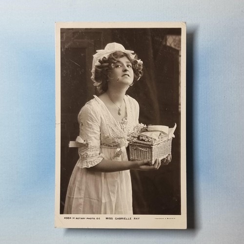 Edwardian actress postcard - edwardian,
