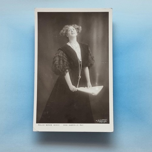 Edwardian actress postcard - actress,