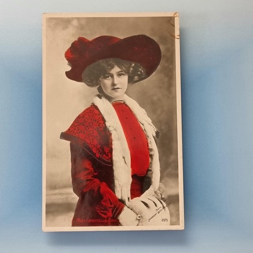 Edwardian actress postcard - actress,