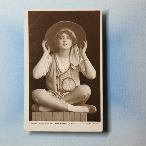 Edwardian actress postcard - edwardian,