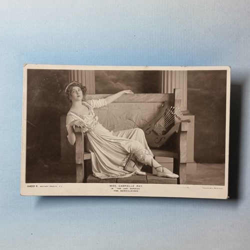 Edwardian actress postcard - actress,