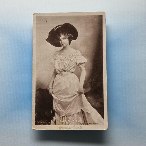 Edwardian actress postcard - actress,